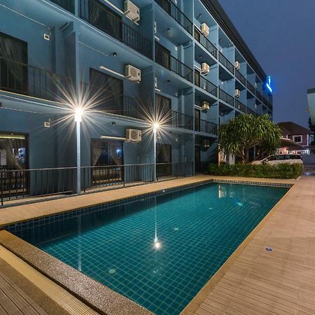 Nine Blue Residence Pattaya Exteriör bild