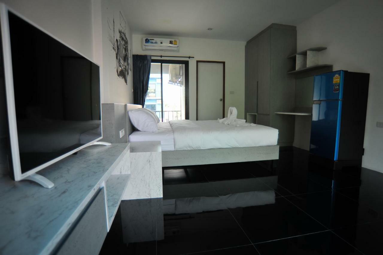 Nine Blue Residence Pattaya Exteriör bild