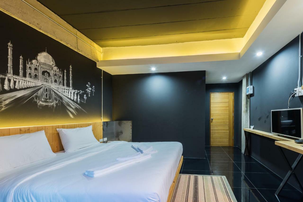 Nine Blue Residence Pattaya Exteriör bild